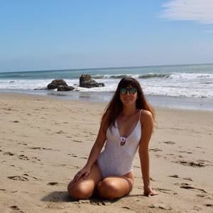 Meet your Posher, Daniela